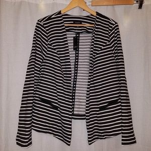 🔥Moving Sale! 7/24 Only🔥 Striped Torrid Blazer